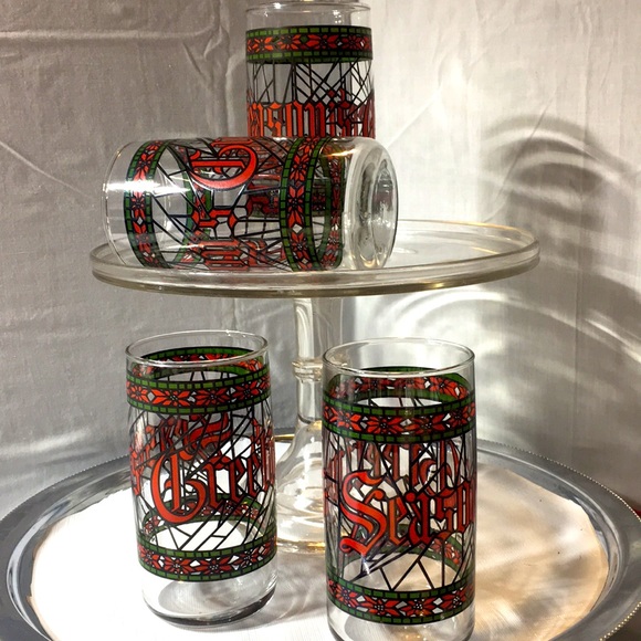 Vintage Christmas Houze stained glass 10 oz drinkIng glass set 4 - Picture 1 of 9